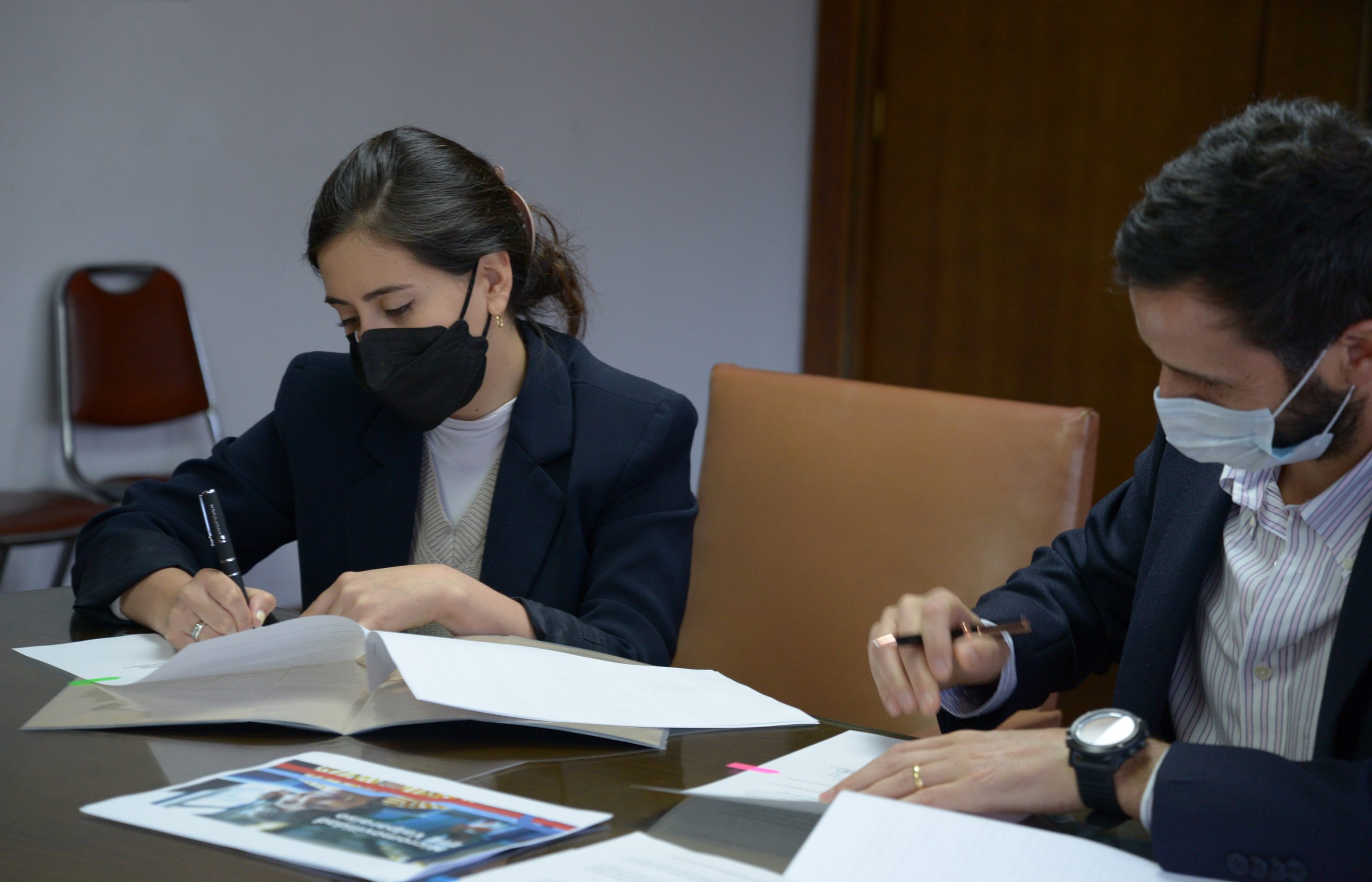 Municipio de Cuidados firma convenio con EFE para fomentar electromovilidad en Viña del Mar
