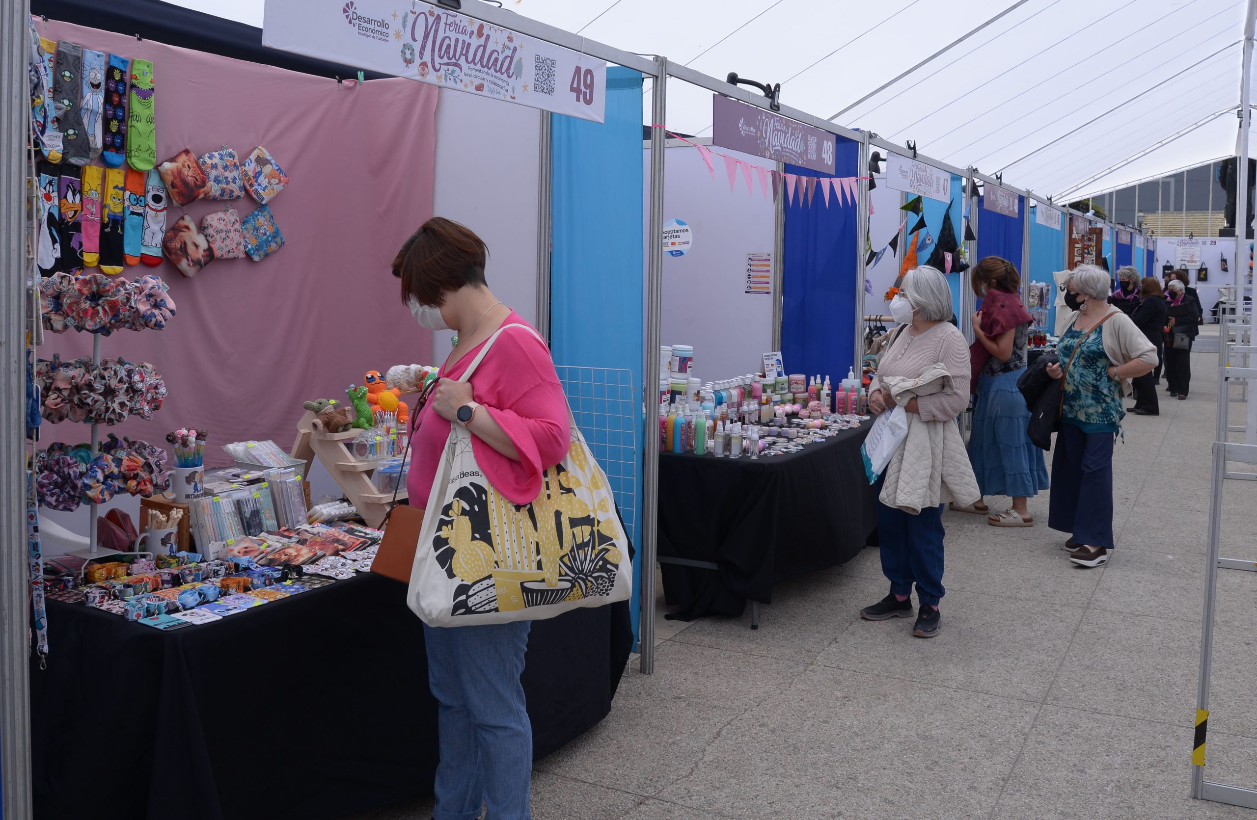 Variedad y múltiples ofertas: emprendedores de Viña del Mar ofrecerán sus productos en casi 20 ferias navideñas