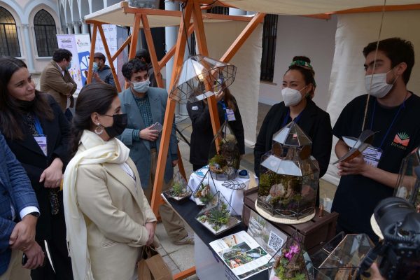 Primera “Expo emprende y colabora” reunirá a 50 microempresarios en el parque Quinta Vergara