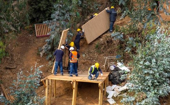Municipio de Viña del Mar realizó operativo conjunto con Carabineros para despejar terreno tomado en Santa Julia